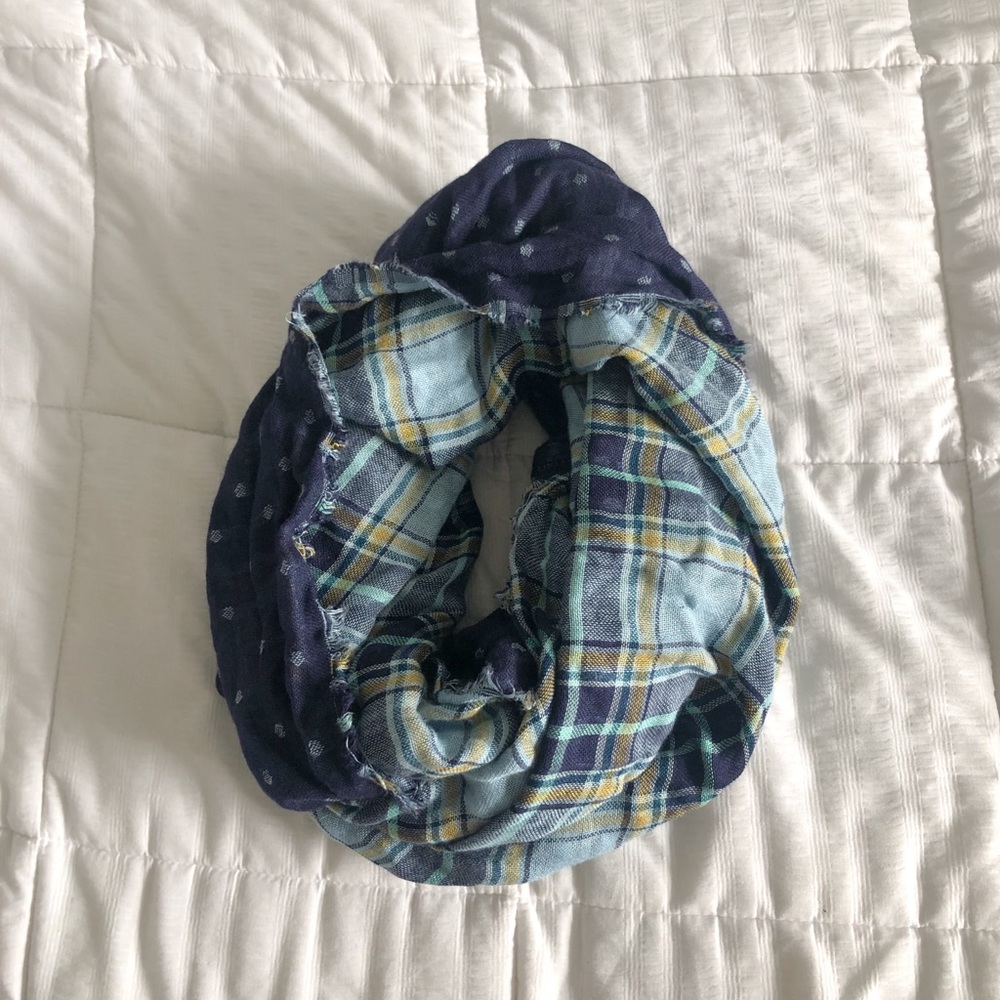 Infinity scarf - Picture 3 of 3